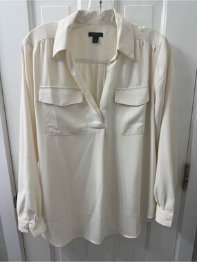 NWOT Cream Button-Front Utility Blouse, Sz PM, Ann Taylor Perfect Condition!
